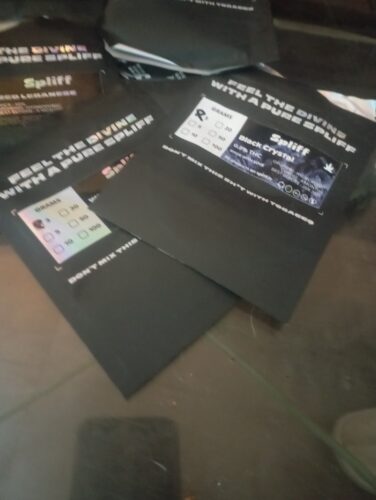 Click to view full screen Golden Hash - 30% THCX photo review